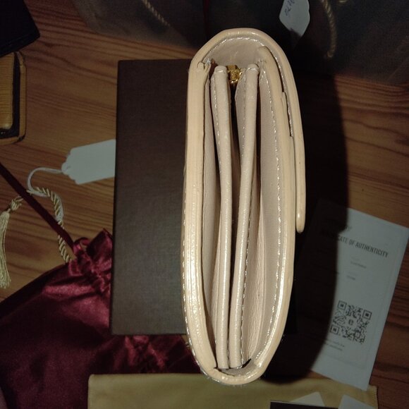 Louis Vuitton Embossed Monogram on Vernis Leather - Nude - Picture 5 of 11